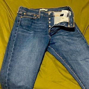 Levi’s Wedgie Skinny Jeans